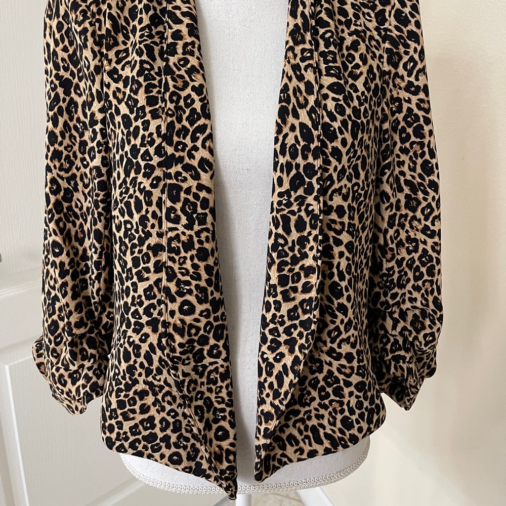 Leopard Print Modern Jacket - image 2